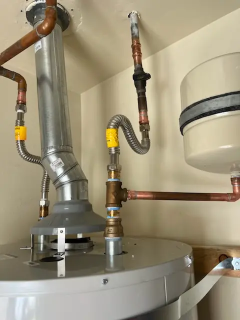 Water heater installation and plumbing repair in Tide